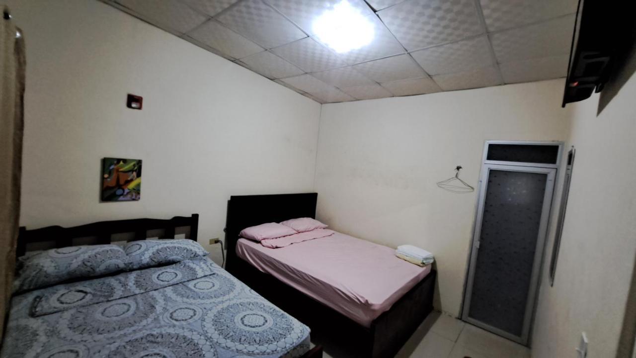 Hostal Brisas Calobrenas Luaran gambar